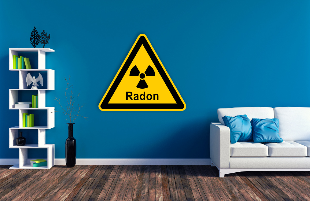 Ein gelbes Schild warnt vor Radon